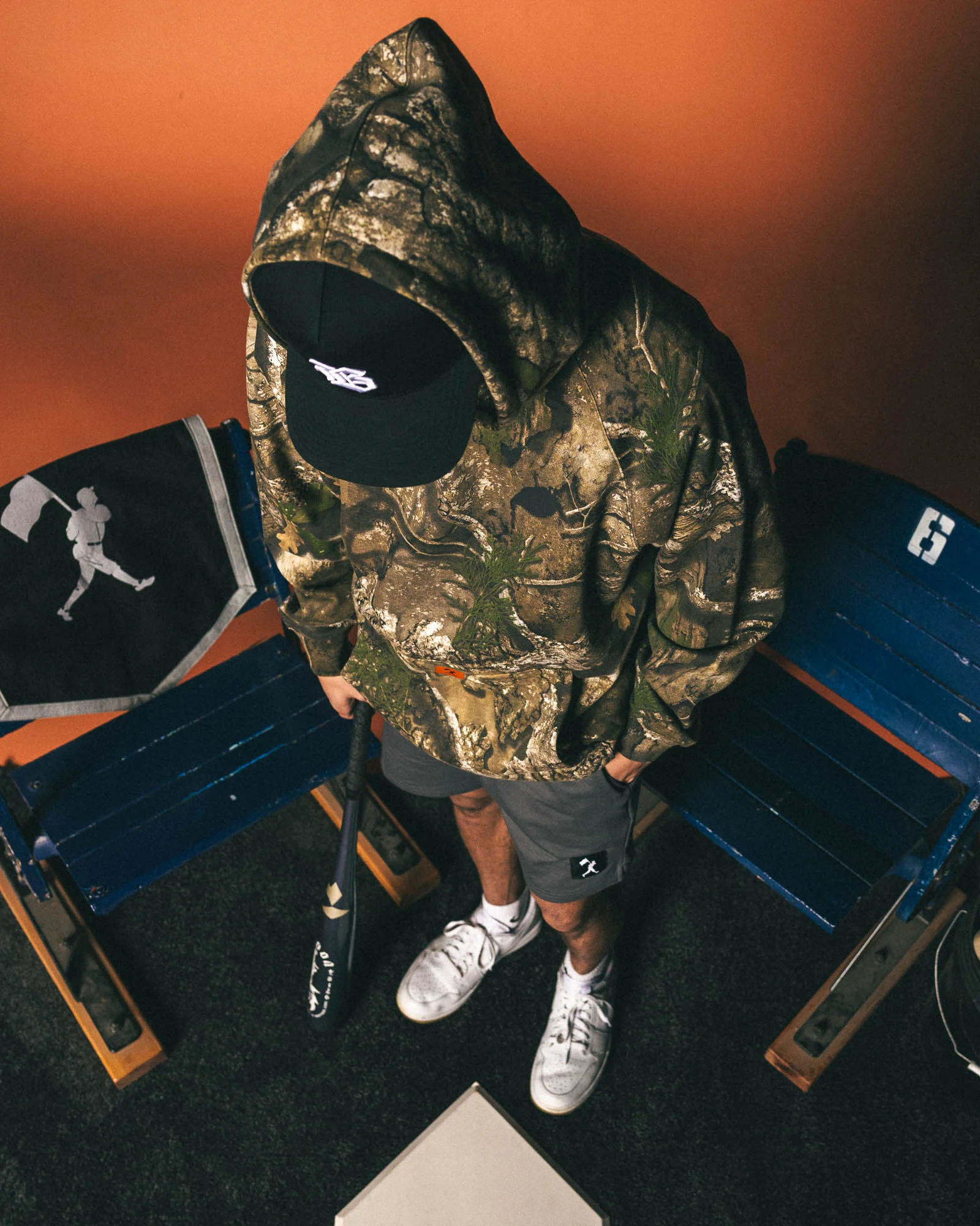 Realtree APX Hoodie - Image 3