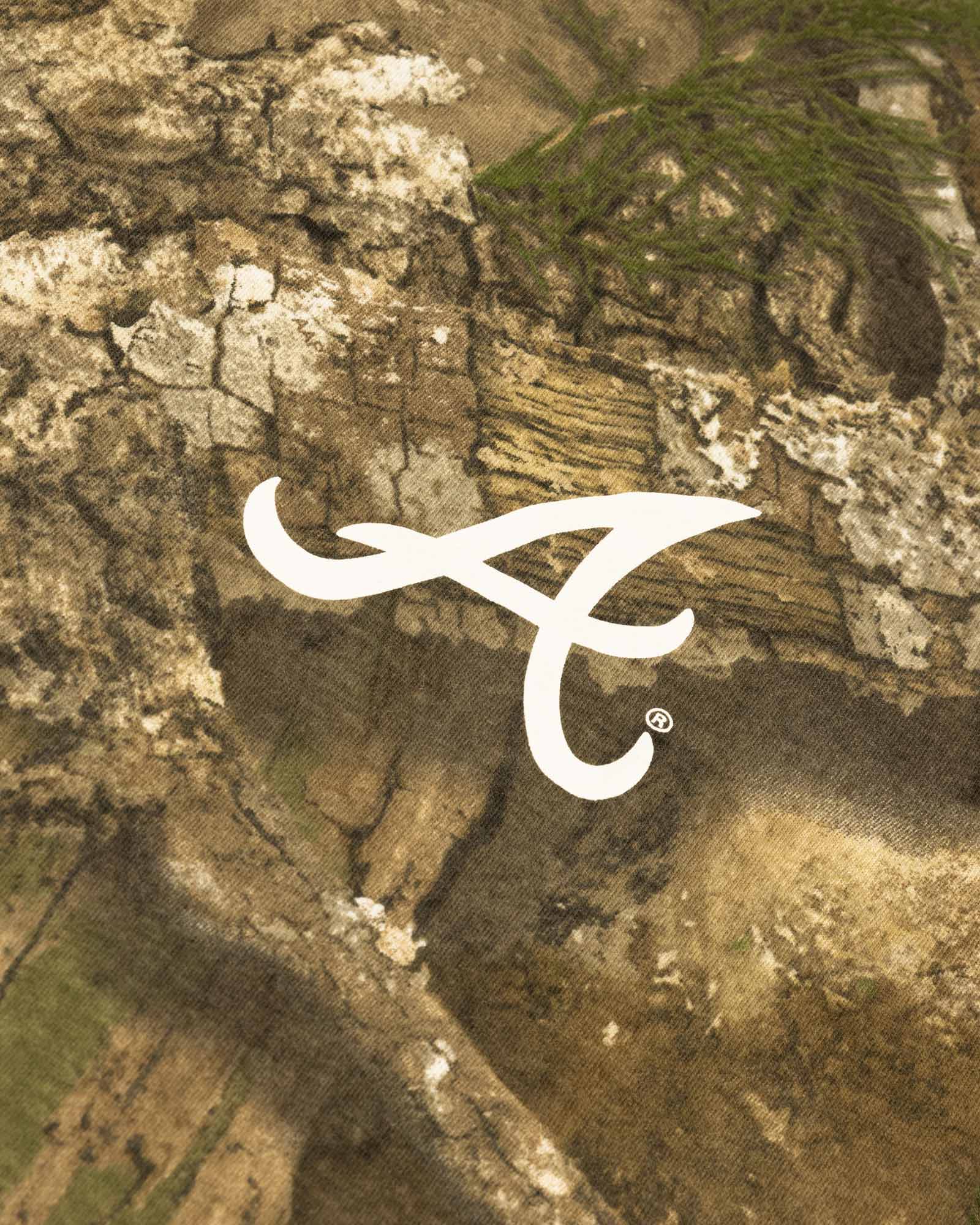 Realtree APX T-Shirt - Atlanta Braves - Image 2