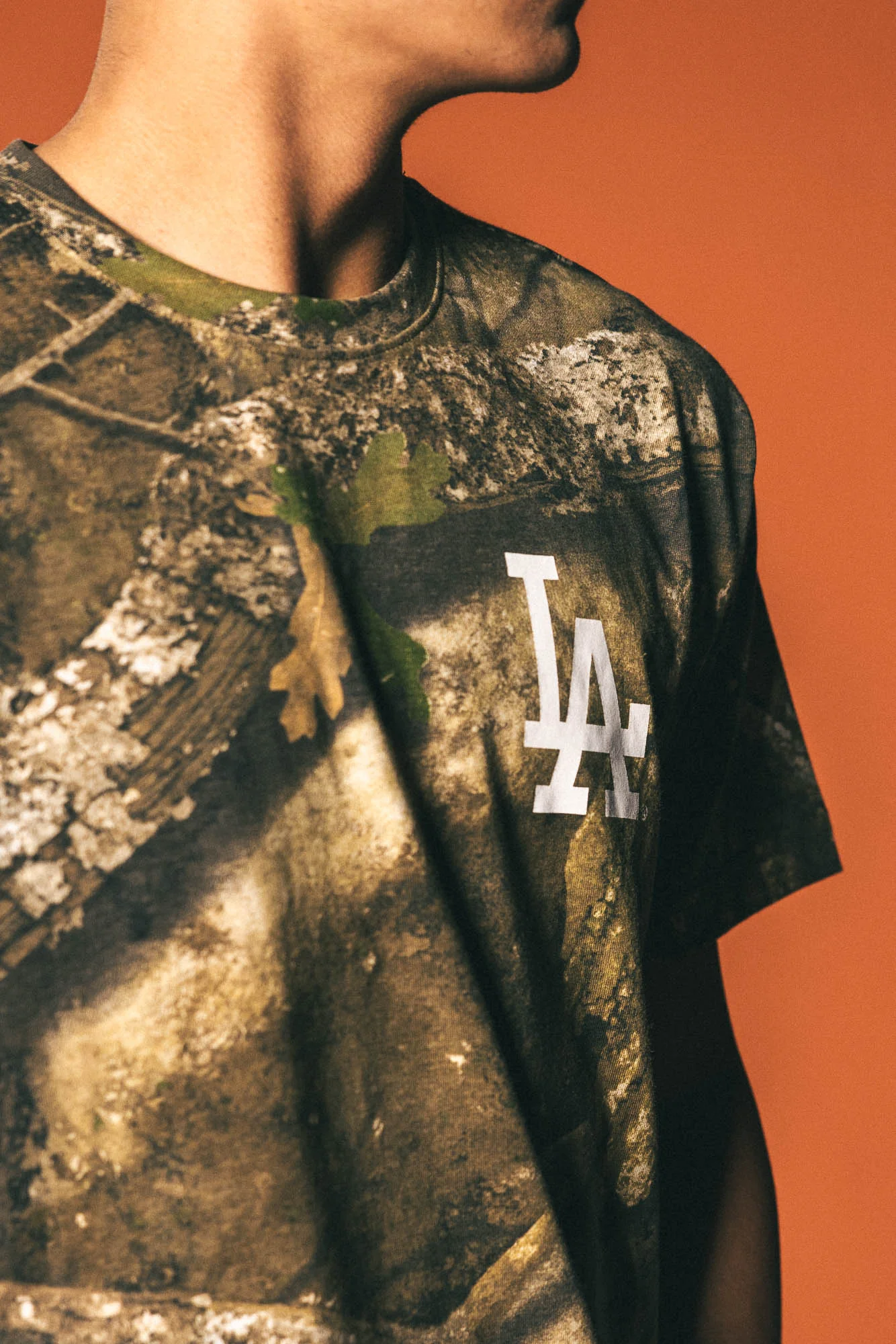Realtree APX T-Shirt - Los Angeles Dodgers - Image 3