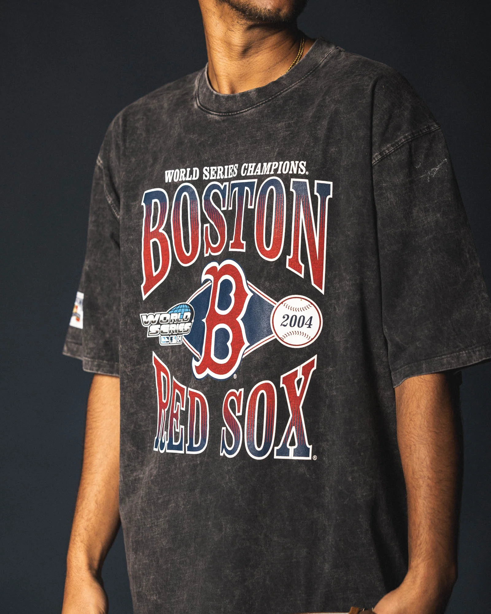 World Series 2004 Vintage Relaxed Fit T-Shirt (Black Acid Wash)- Boston Red Sox - Image 3